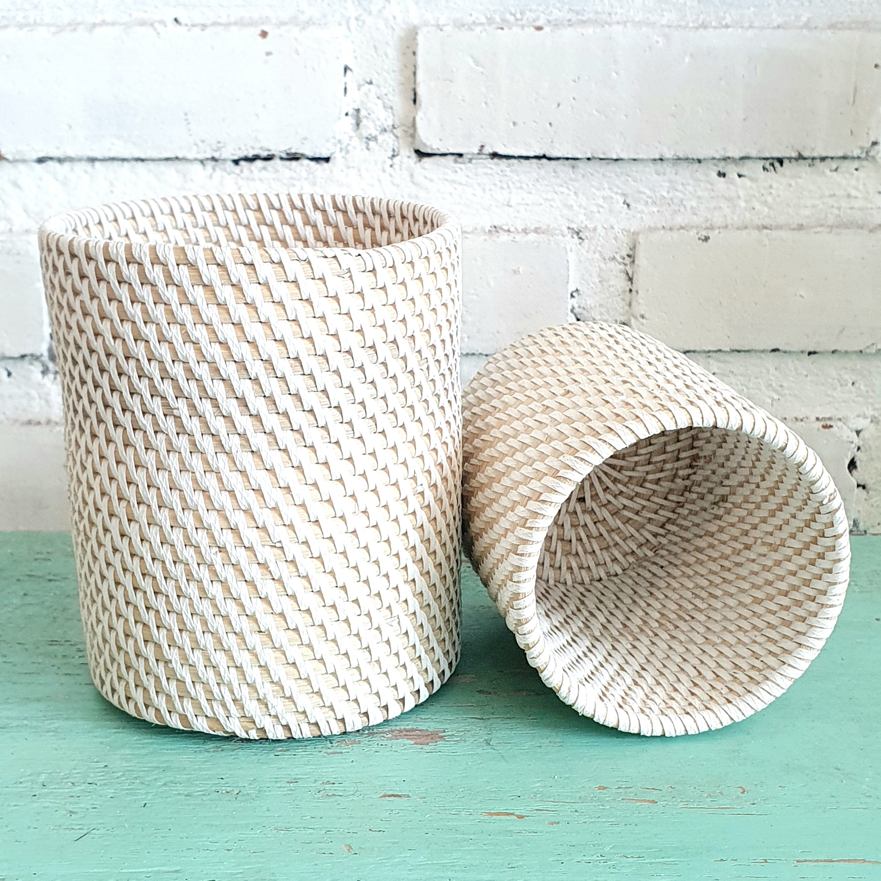 Handwoven Rattan Round Storage Basket|Natural Bamboo Organizer|Minimalist Nordic Desktop Holder