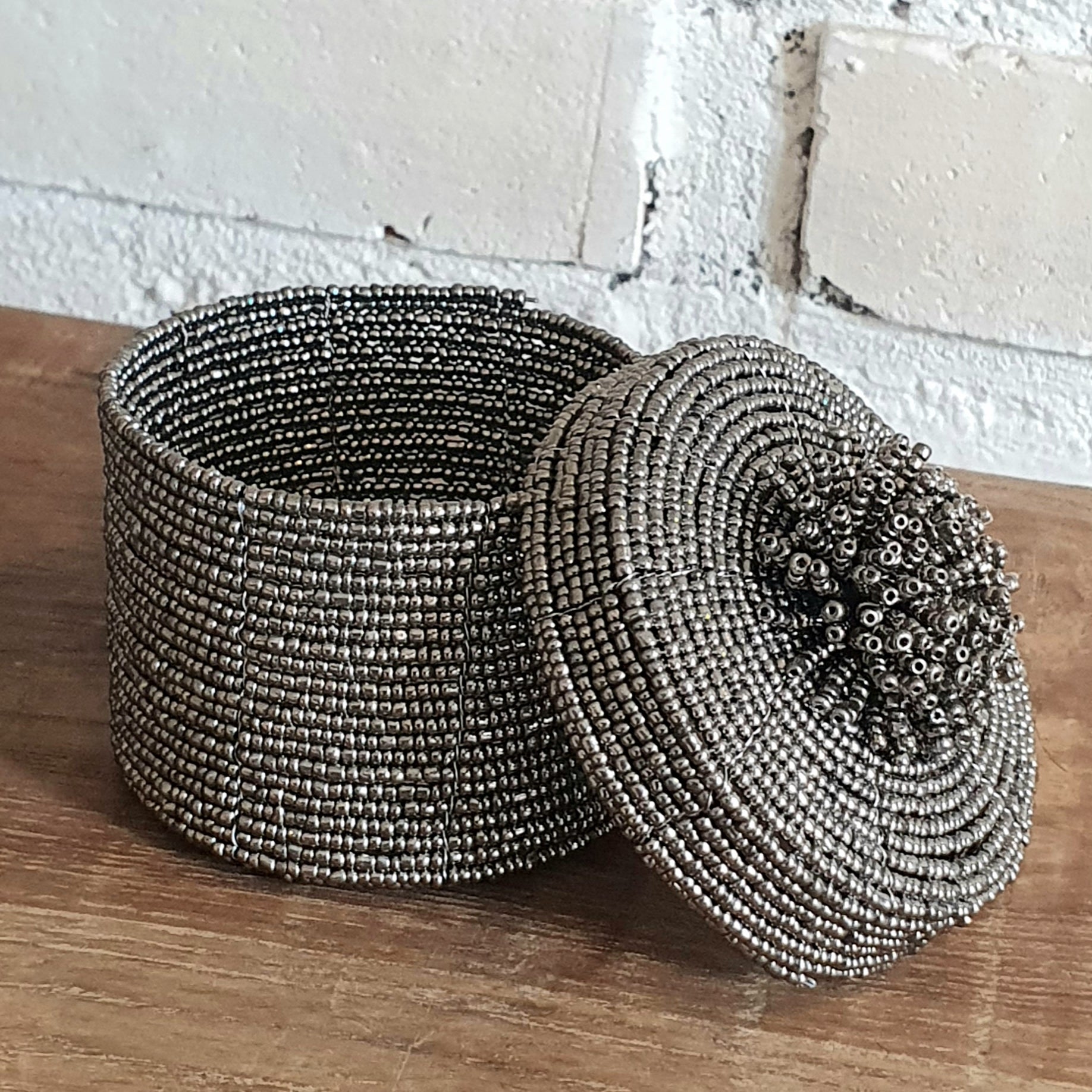 Handwoven Round Rattan Storage Box with Tassel｜Natural Wicker Organizer｜Boho Decorative Basket for Home Storage