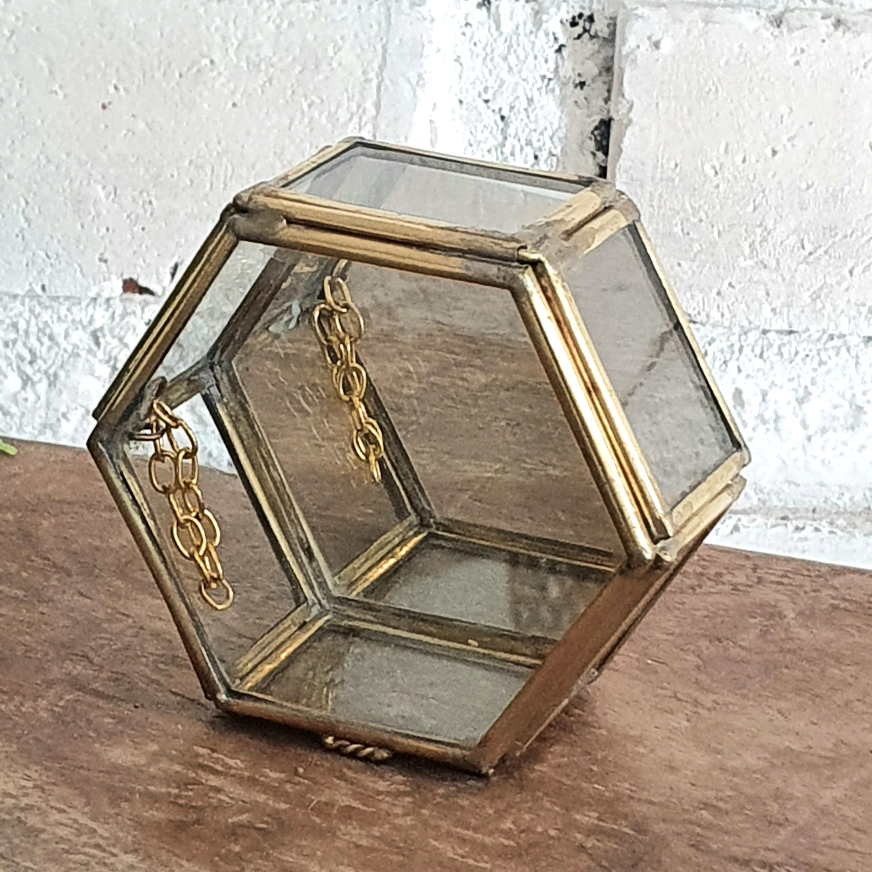 Vintage Hexagonal Glass Storage Box with Gold Trim｜Lidded Jewelry Display Box｜Modern European Decorative Organizer