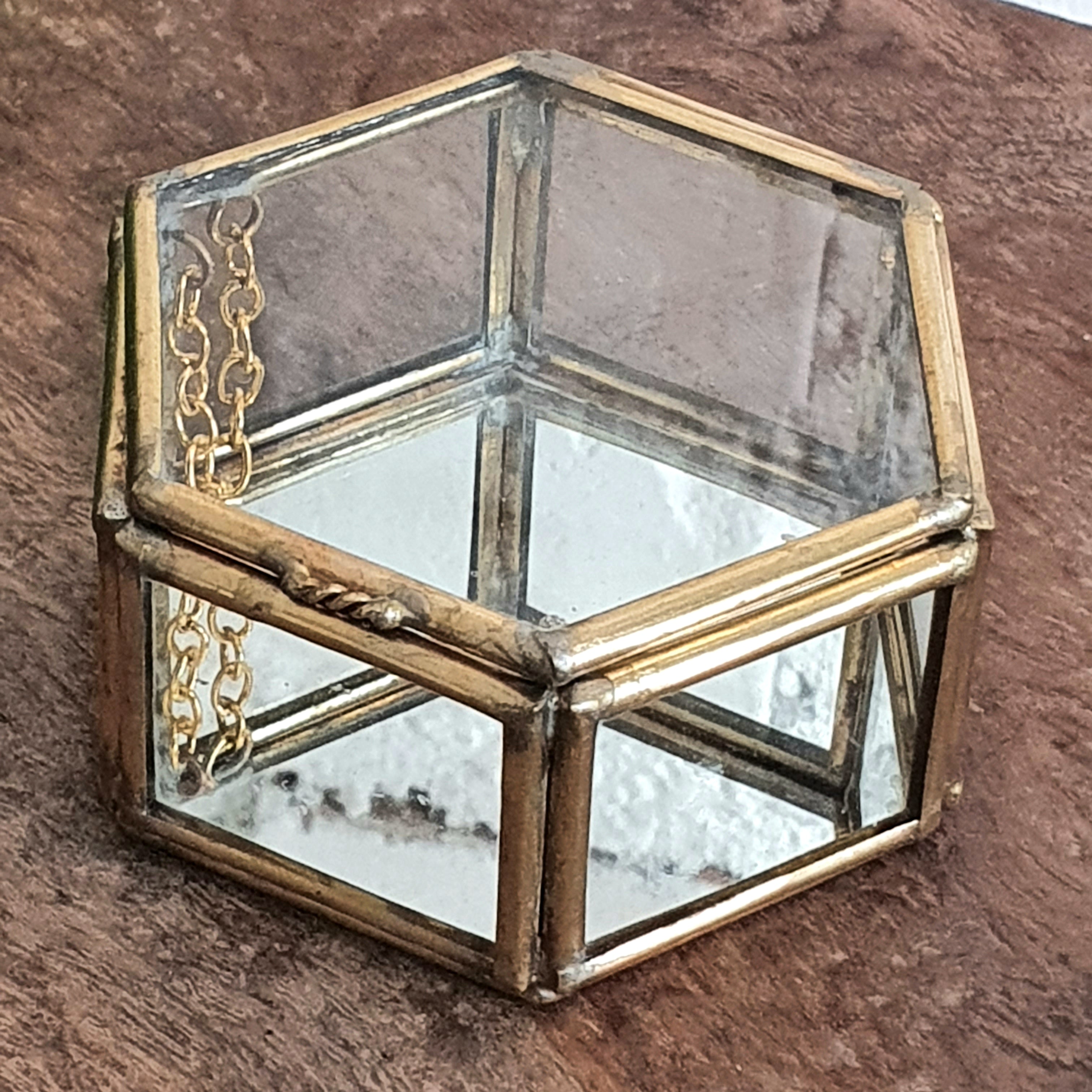 Vintage Hexagonal Glass Storage Box with Gold Trim｜Lidded Jewelry Display Box｜Modern European Decorative Organizer