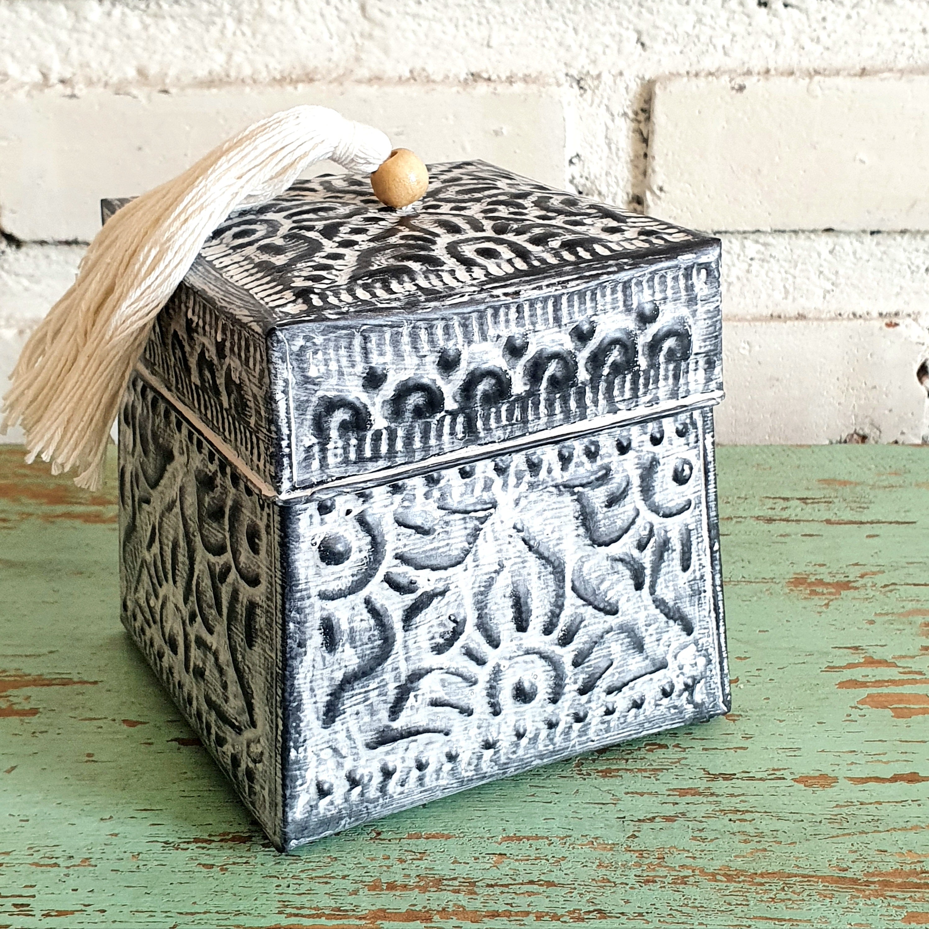 Embossed Tassel Square Storage Box Set of 3｜Handcrafted Vintage Organizer｜Boho Chic Decorative Boxes for Home