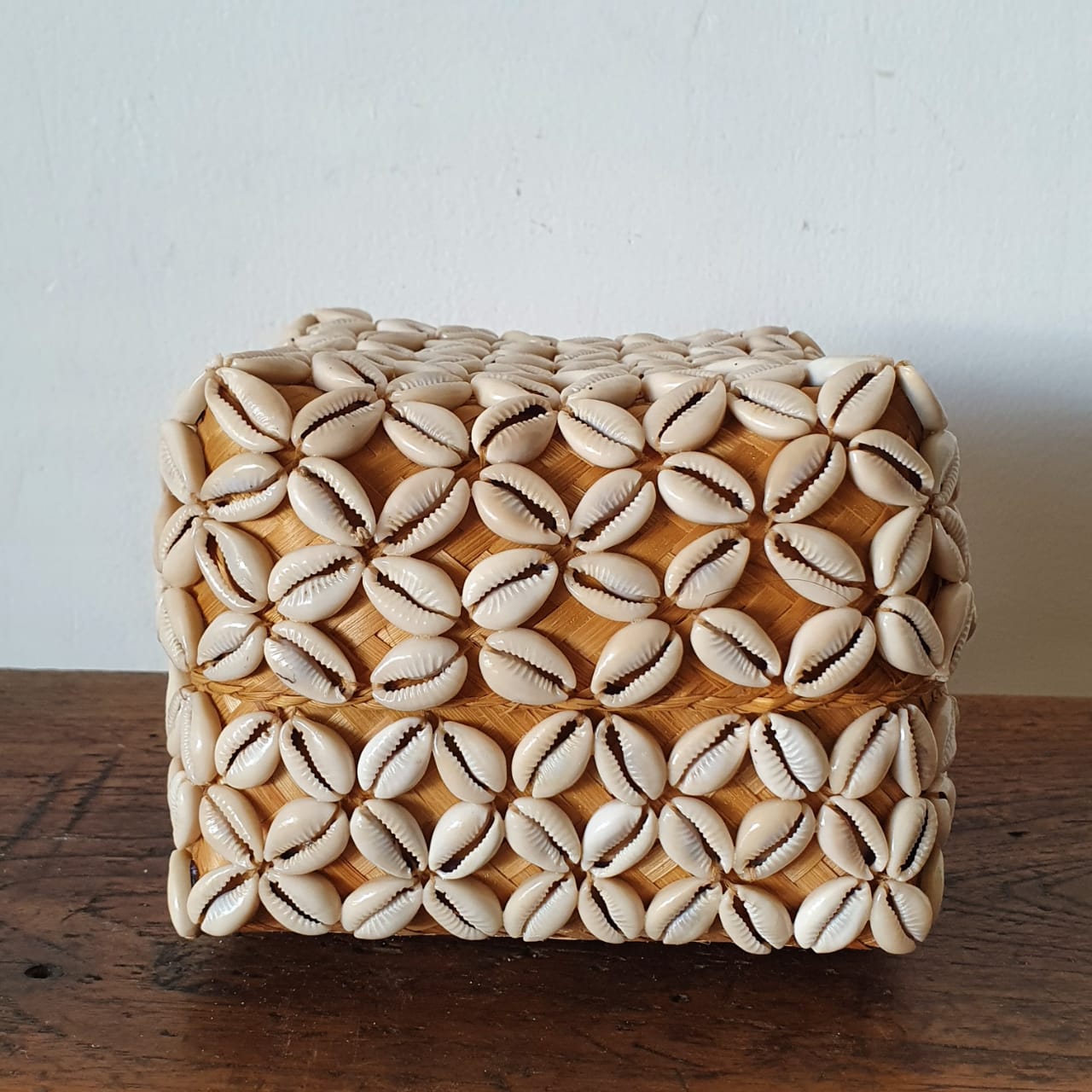 Handwoven Rattan Storage Box Set of 3 with Shell Decoration｜Natural Bamboo Organizer｜Boho Decorative Basket Boxes with Lids