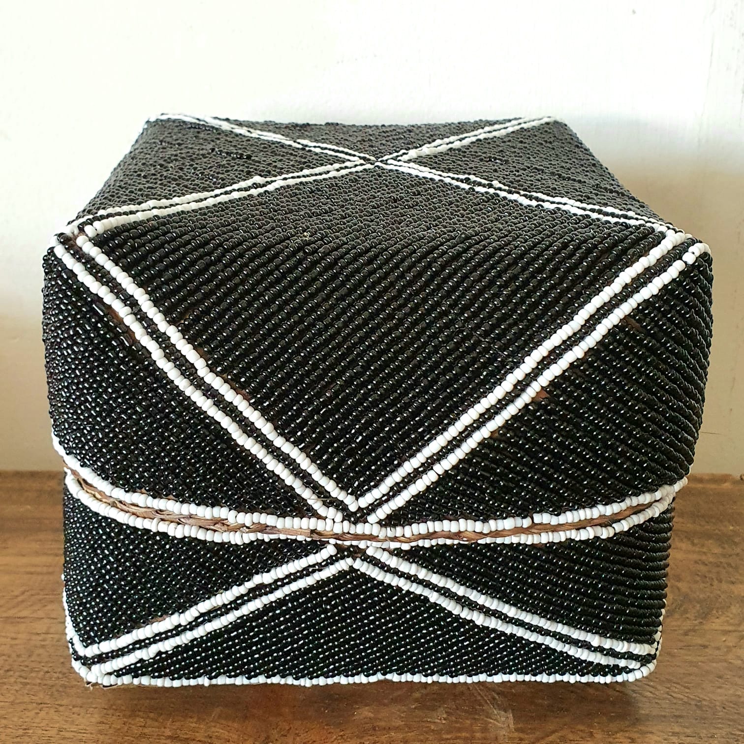 Handwoven Black & White Shell Storage Box Set of 3｜Boho Rattan Organizer Baskets｜Natural Decorative Containers with Lids