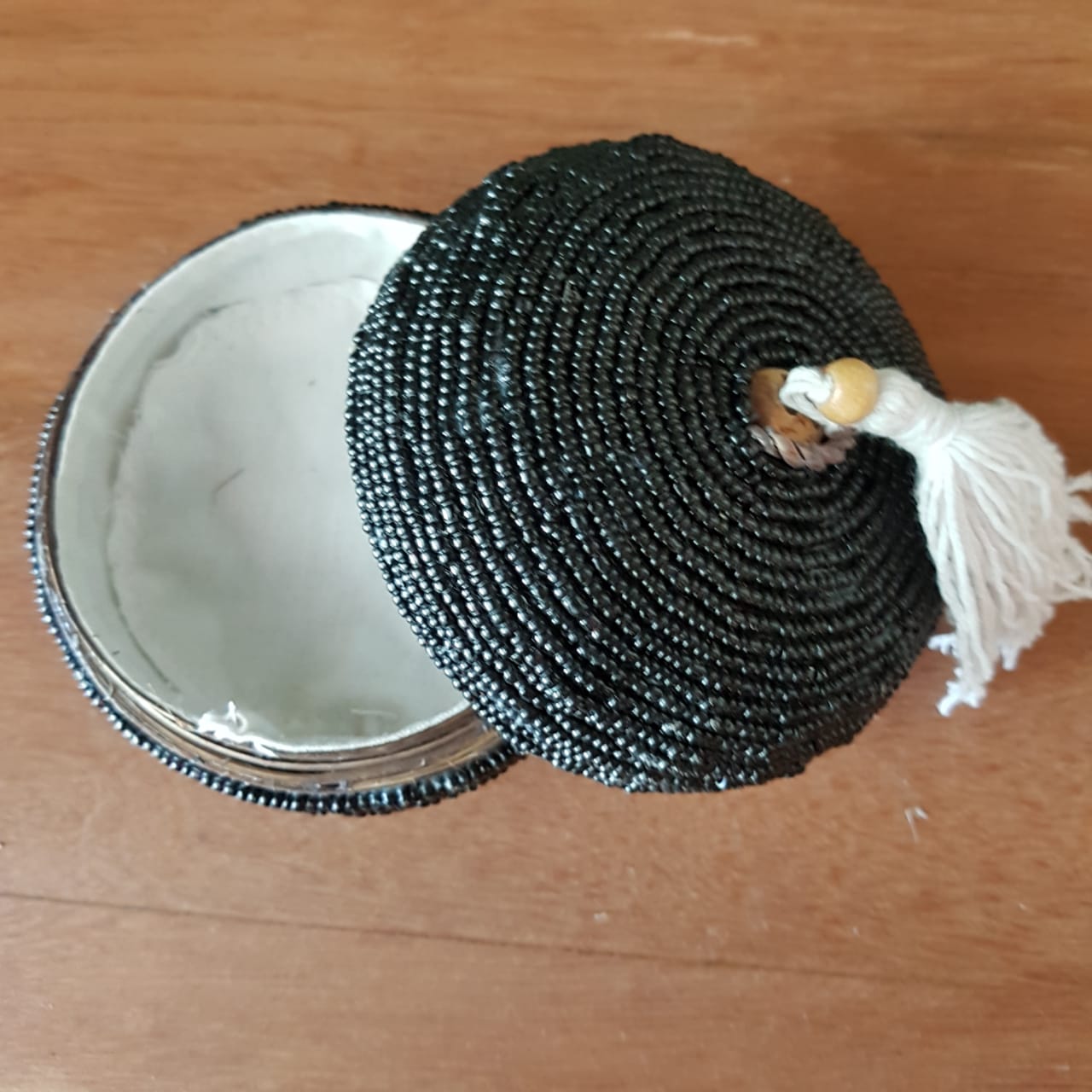 Handwoven Round Tassel Rattan Storage Box｜Boho Natural Wicker Organizer｜Decorative Small Keepsake Box (4 Colors Available)