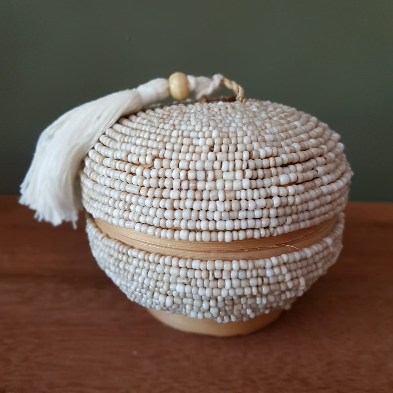 Handwoven Round Tassel Rattan Storage Box｜Boho Natural Wicker Organizer｜Decorative Small Keepsake Box (4 Colors Available)
