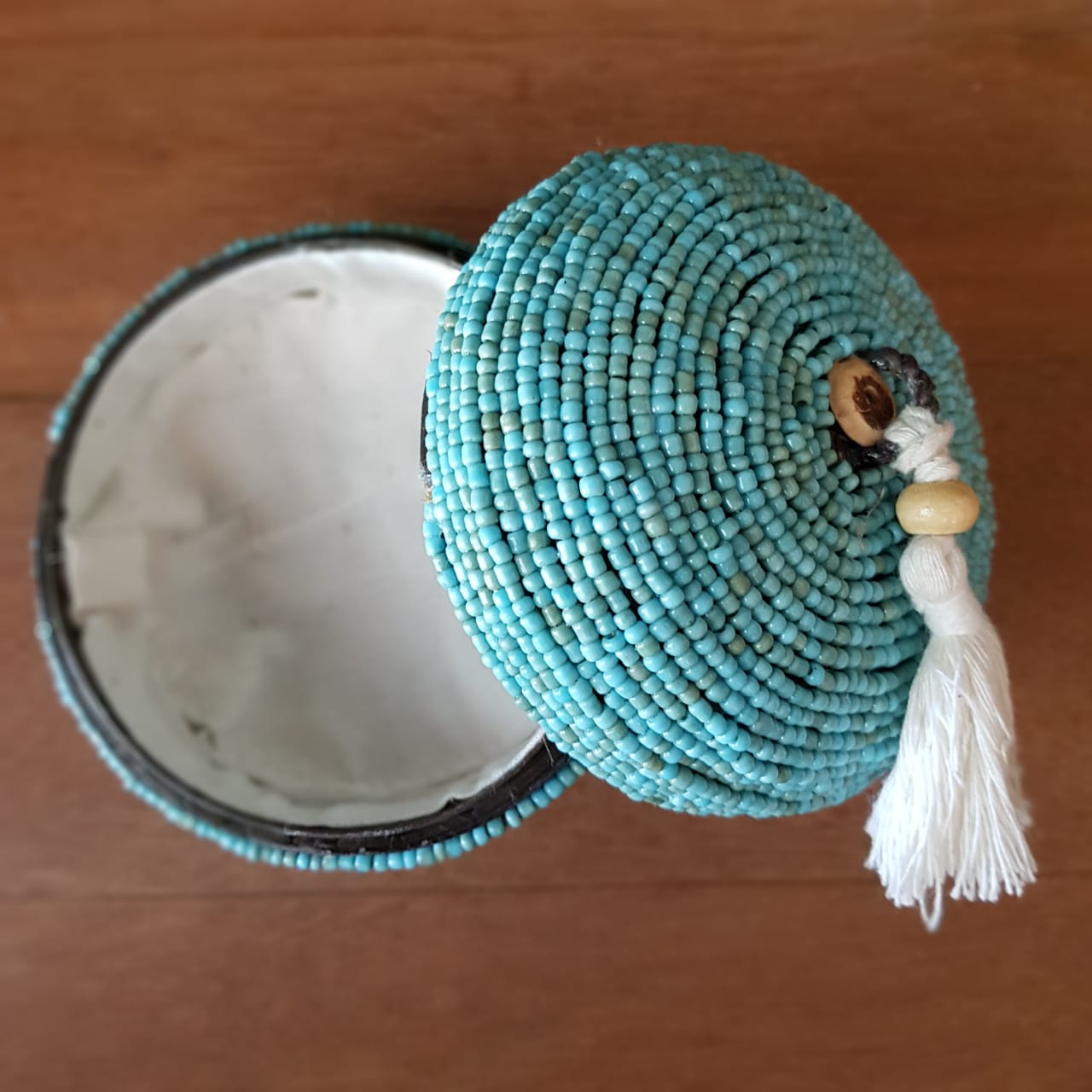 Handwoven Round Tassel Rattan Storage Box｜Boho Natural Wicker Organizer｜Decorative Small Keepsake Box (4 Colors Available)