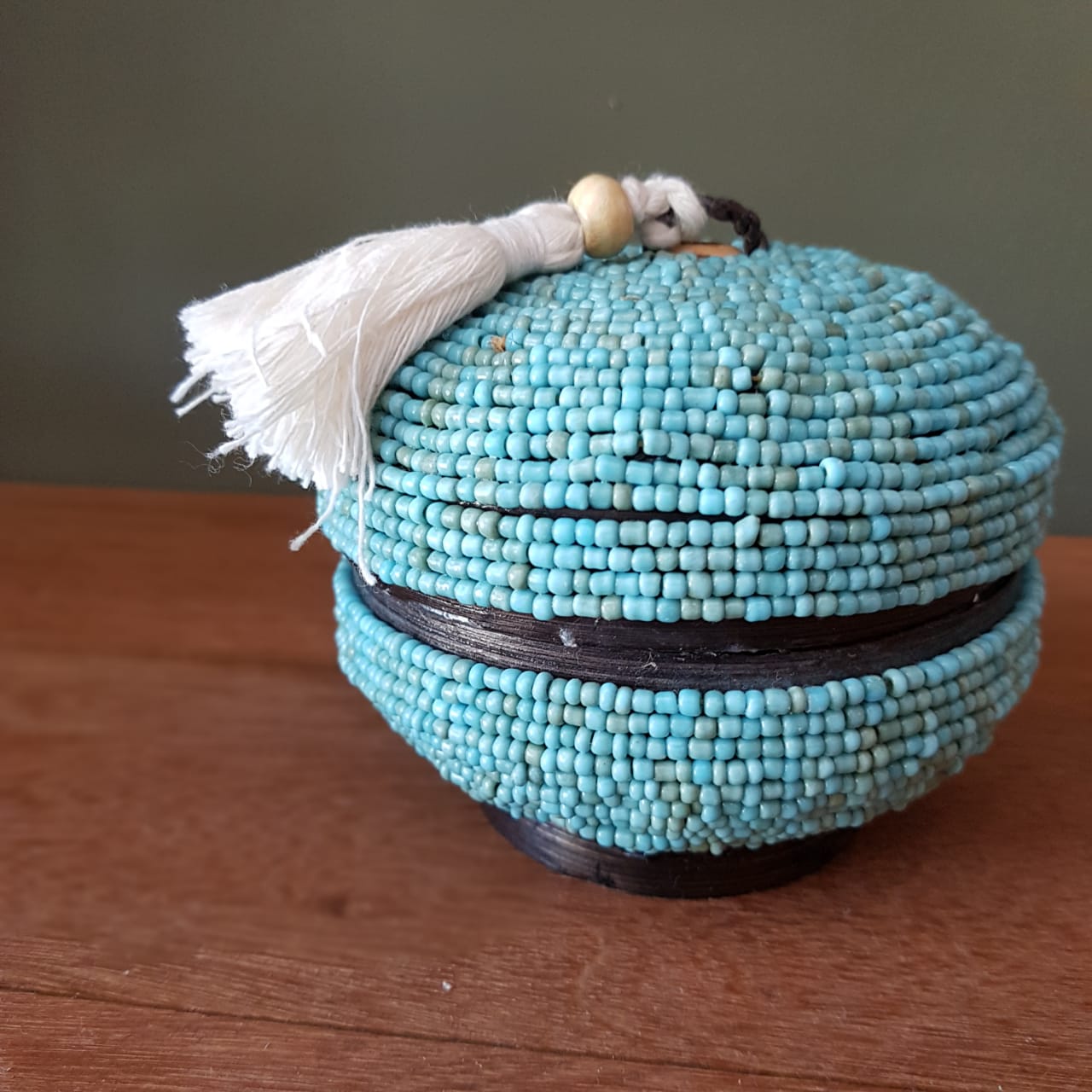 Handwoven Round Tassel Rattan Storage Box｜Boho Natural Wicker Organizer｜Decorative Small Keepsake Box (4 Colors Available)