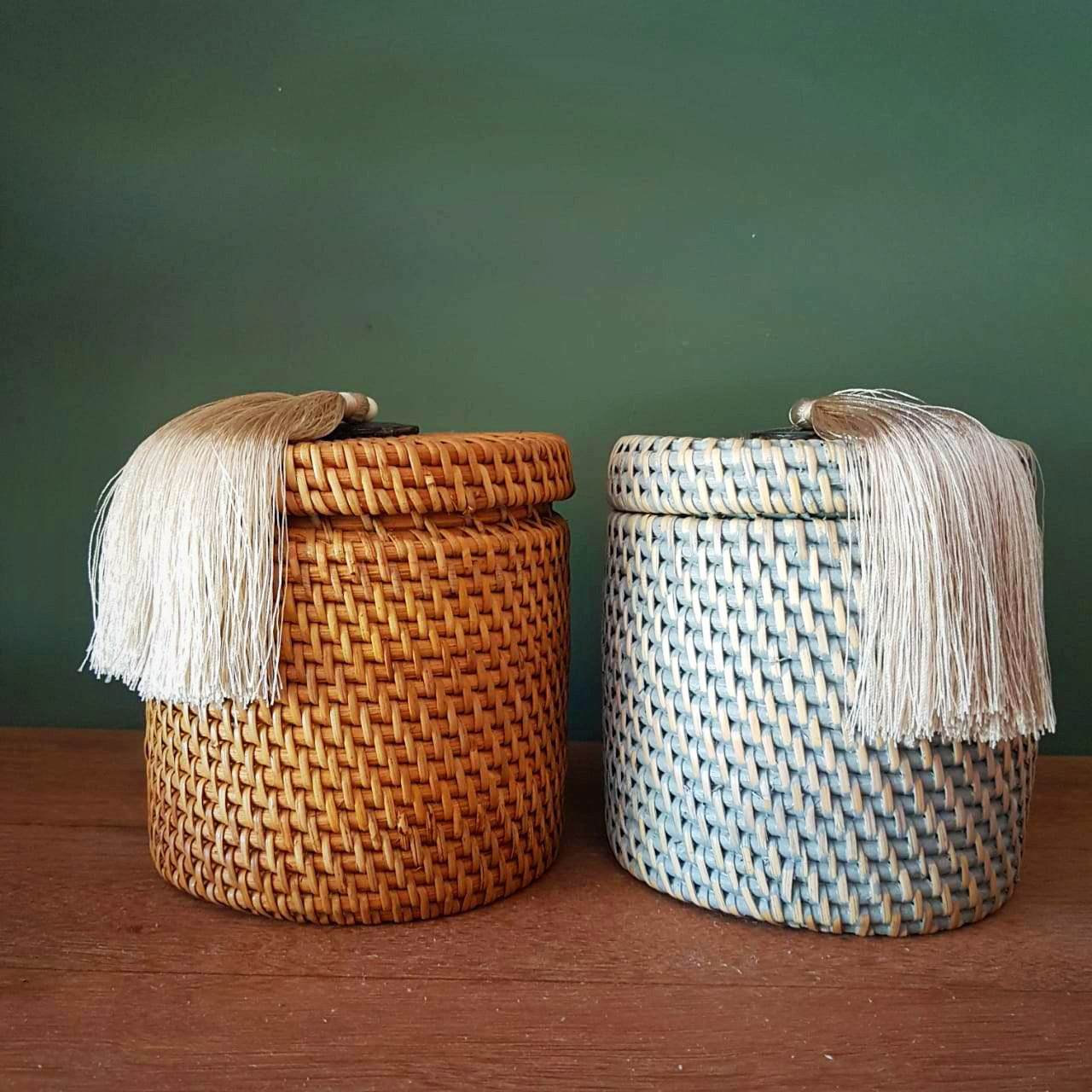 Handwoven Rattan Storage Box Set of 2 with Tassel｜Boho Round Organizer｜Natural Bamboo Basket for Home Décor & Storage
