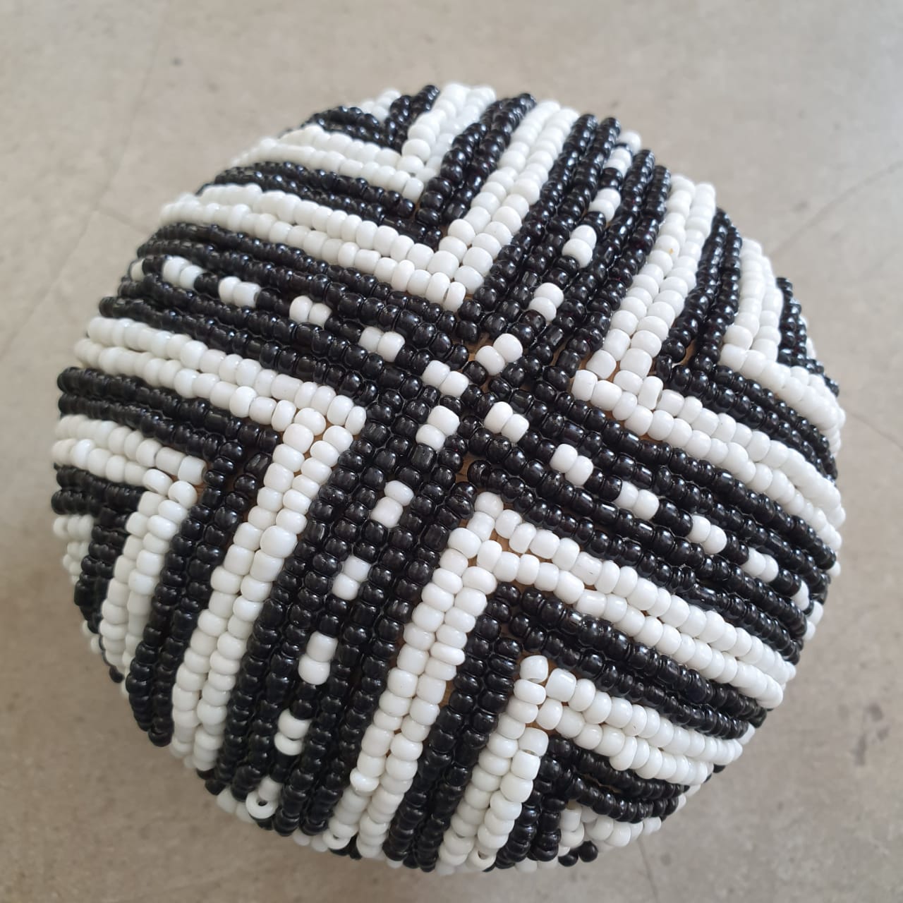 Handwoven Bamboo Beaded Storage Box｜Boho Black & White Round Jewelry Holder｜Natural Bamboo Decorative Organizer