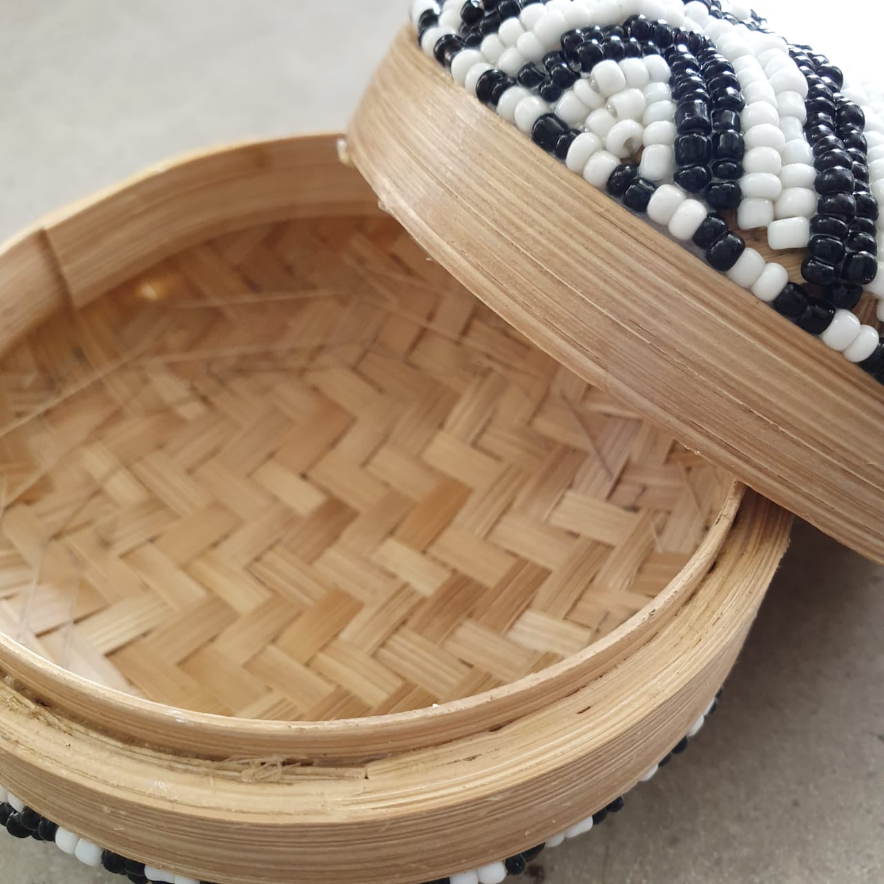 Handwoven Bamboo Beaded Storage Box｜Boho Black & White Round Jewelry Holder｜Natural Bamboo Decorative Organizer