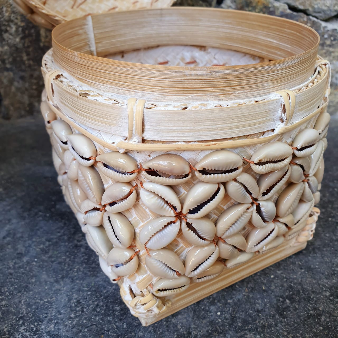 Handwoven Square Shell Storage Box Set of 2｜Boho Rattan Organizer｜Natural Decorative Basket for Home & Jewelry Storage