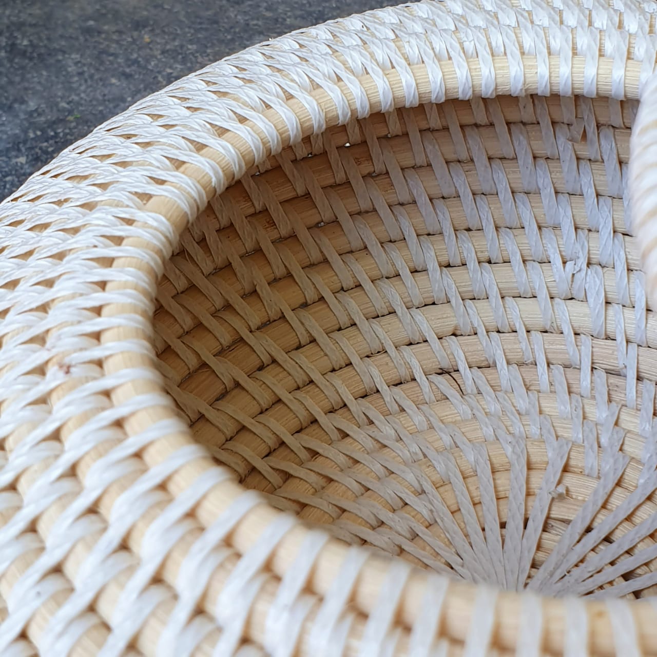 Handwoven Round Rattan Storage Box｜Natural Wicker Organizer with Lid｜Boho Decorative Basket for Home & Tea Storage